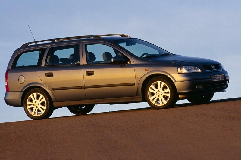 Джи караван. Opel Astra Caravan 1998. Opel Astra 2000 универсал. Opel Astra универсал 1998.